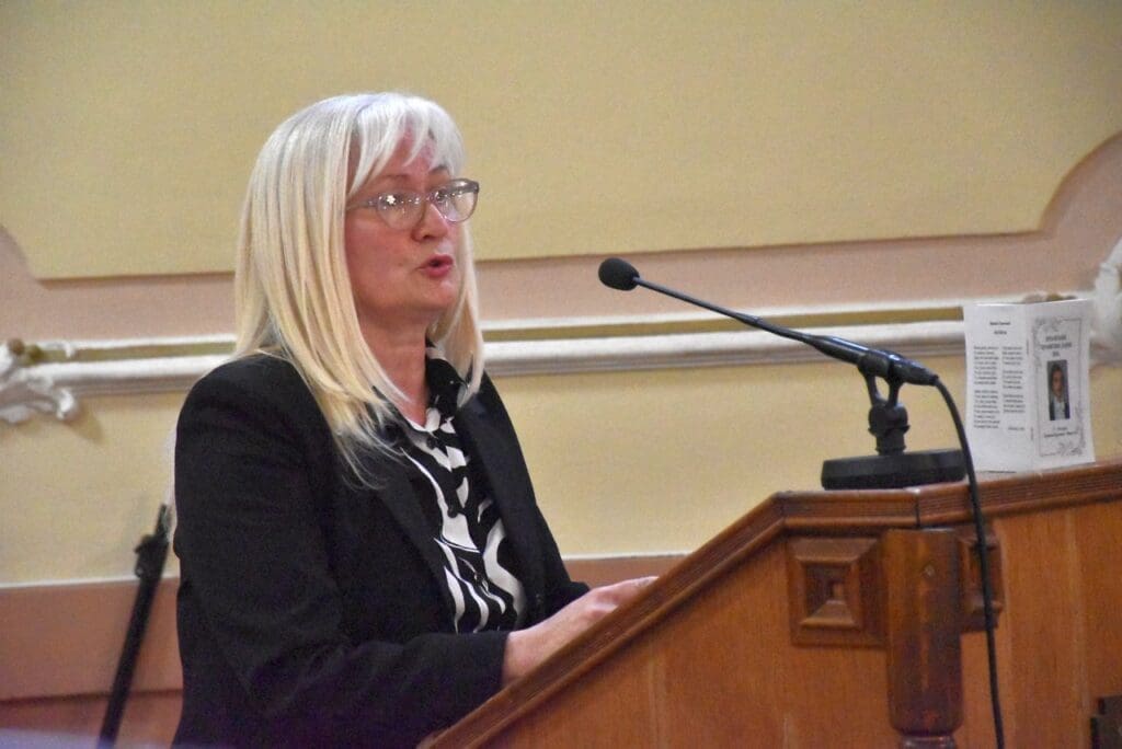 4CE издавачка кућа